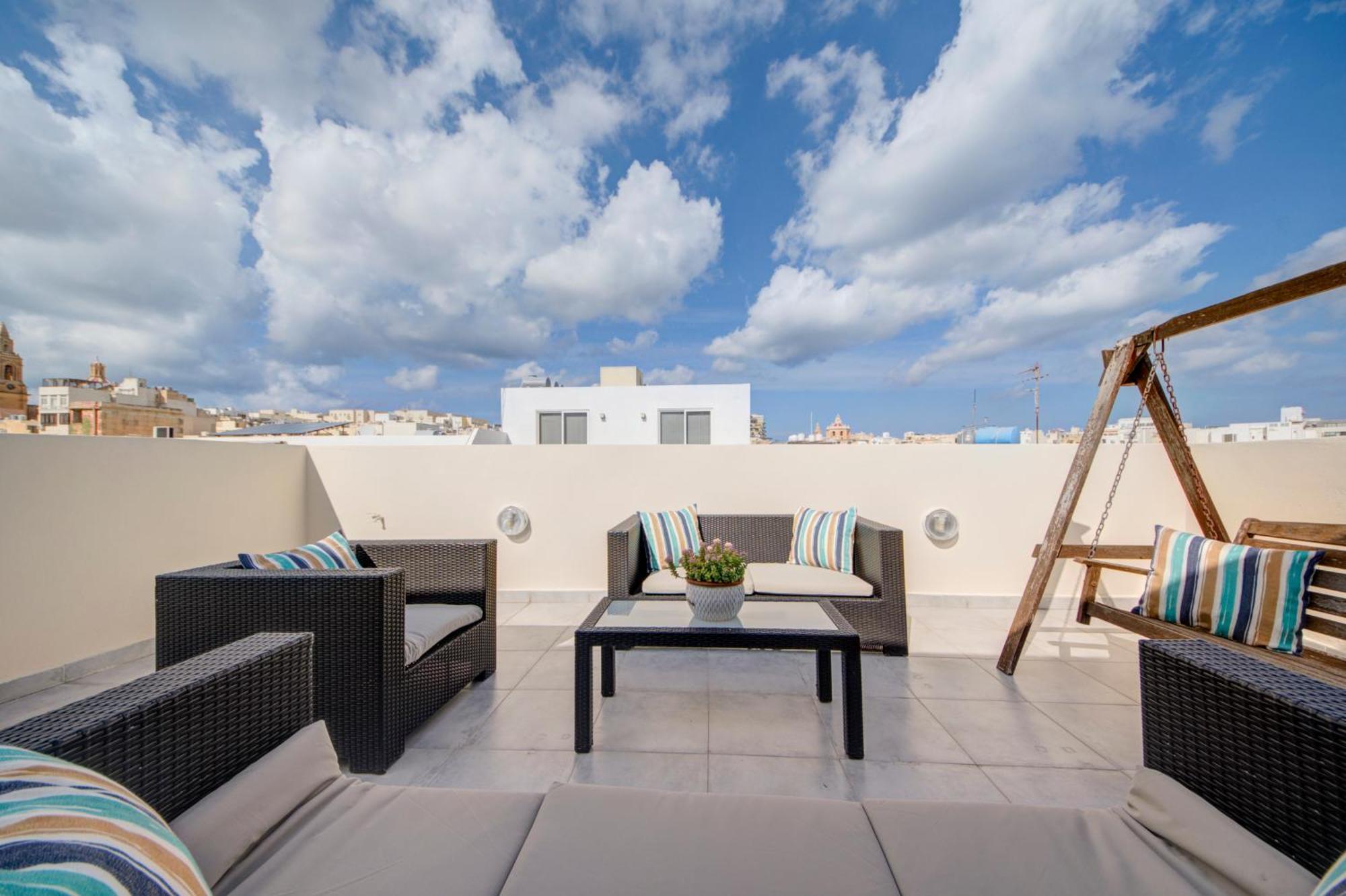 Sapphire Residences - Apartments & Penthouse In Central Sliema By Shortletsmalta Exterior foto